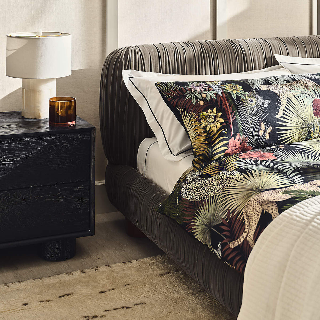 Cantar Cerused Black Oak Nightstand
